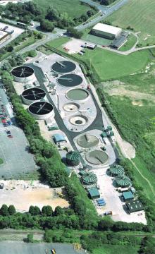 Trickling filter plant in UK (Foto: GEA 2H)